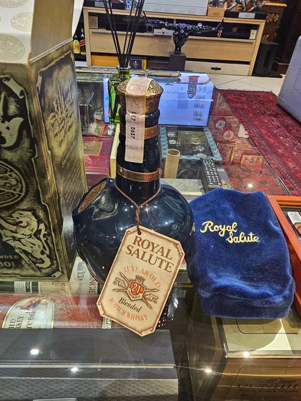 CHIVAS BROTHERS 21 YEAR OLD ROYAL SALUTE SCOTCH WHISKY - FULL AND SEALED - IN VELVET BAG WITH BOX