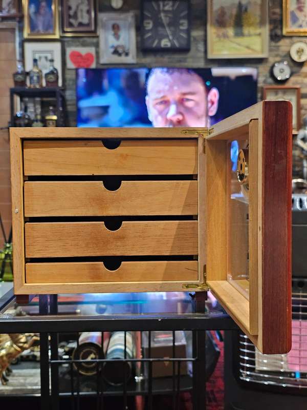 President Humidor Wooden Box
