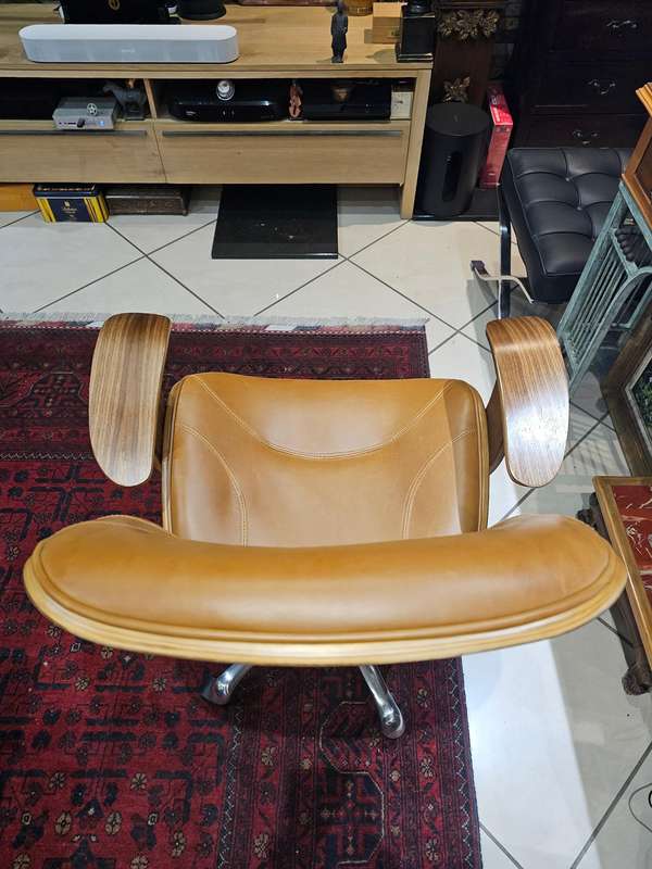 Specter Office Chair