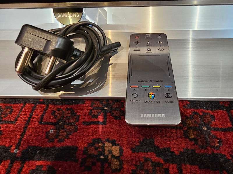 Samsung 55 Inch Premium Smart LED TV UA55F7500 With Camera