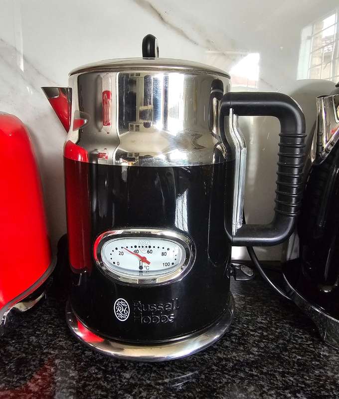 Russell Hobbs 21671 Retro Kettle