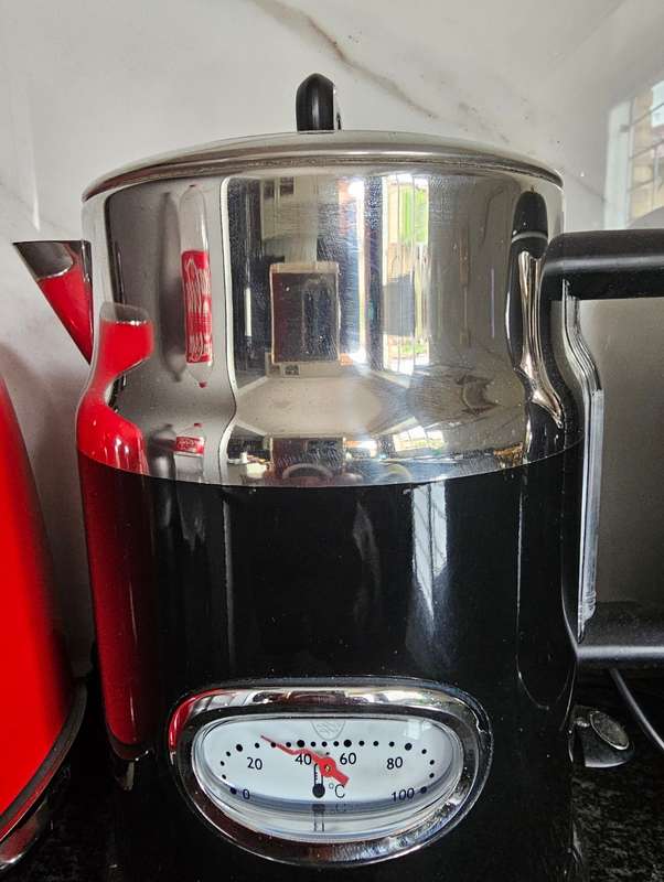 Russell Hobbs 21671 Retro Kettle