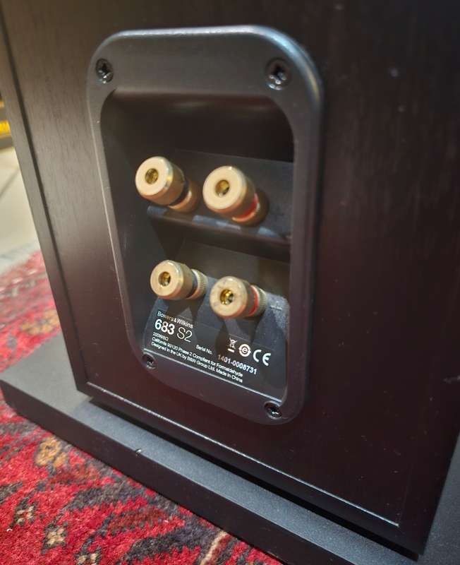 Bowers and Wilkins 683 S2 Floorstanding Speakers