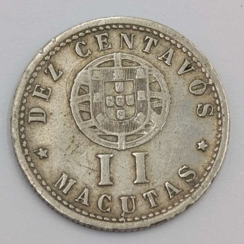 1927 Two Macutas Angota with die break on 7 of 1927 and N of Angola