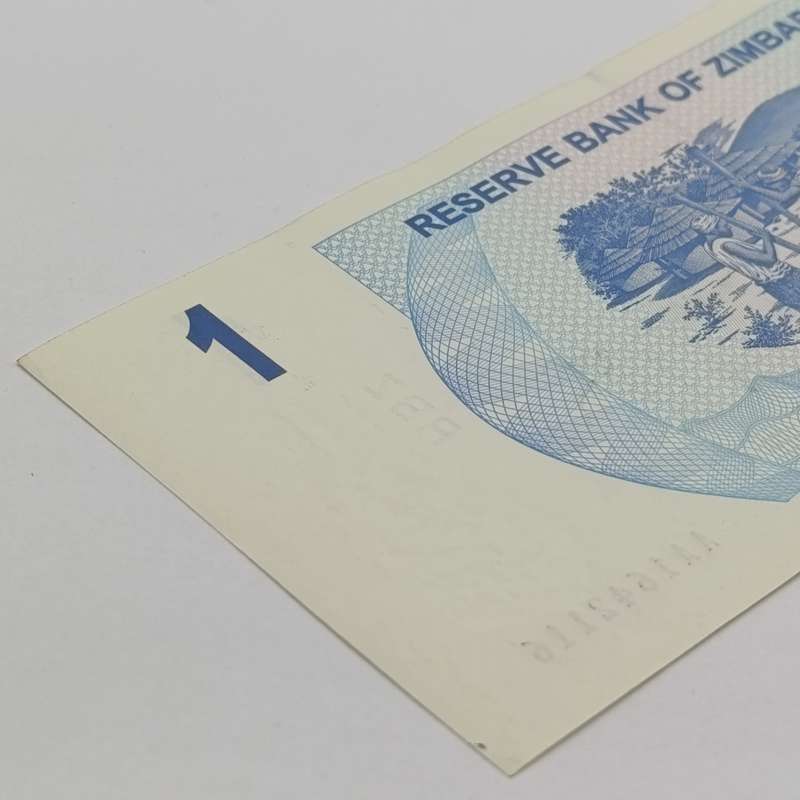 Zimbabwe - Lot of 4 bearer cheques with consecutive numbers - One dollar issued 2006