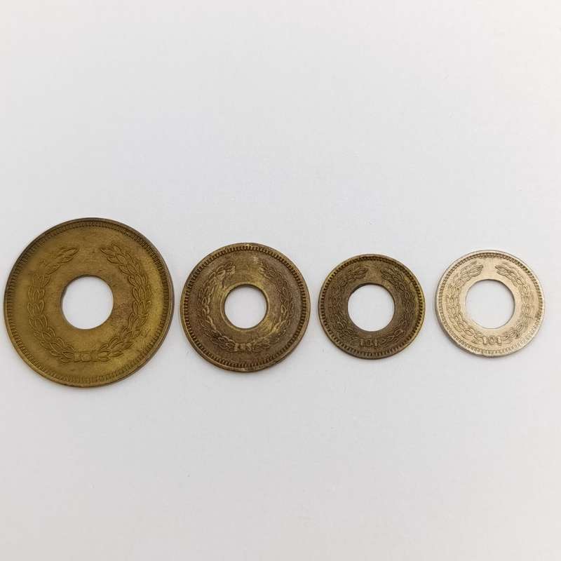 Lot of 4 different tokens 4461 large, 4460 medium, 4462 small (nickel & brass)