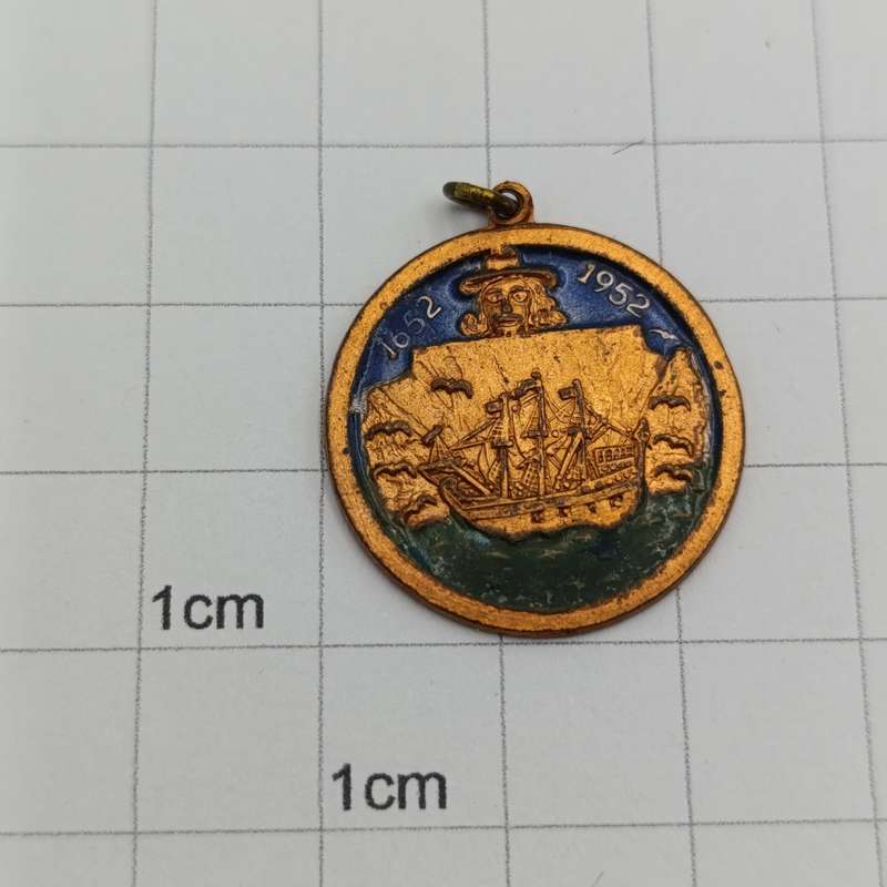 Unusual 1952 Van Riebeeck festival medallion