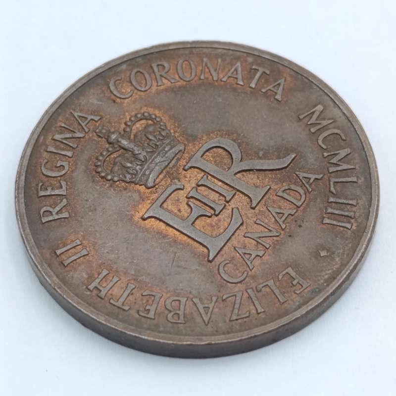 Canadian Elizabeth 2 coronation medal - Excellent condition