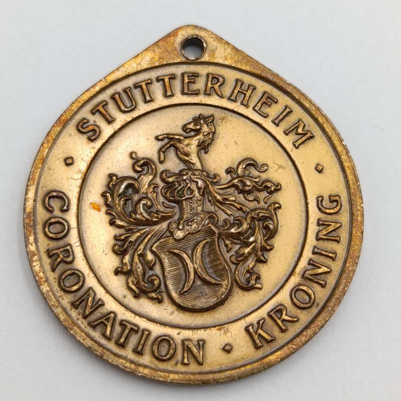 1953 Queen Elizabeth coronation medallion for the town Stutterheim