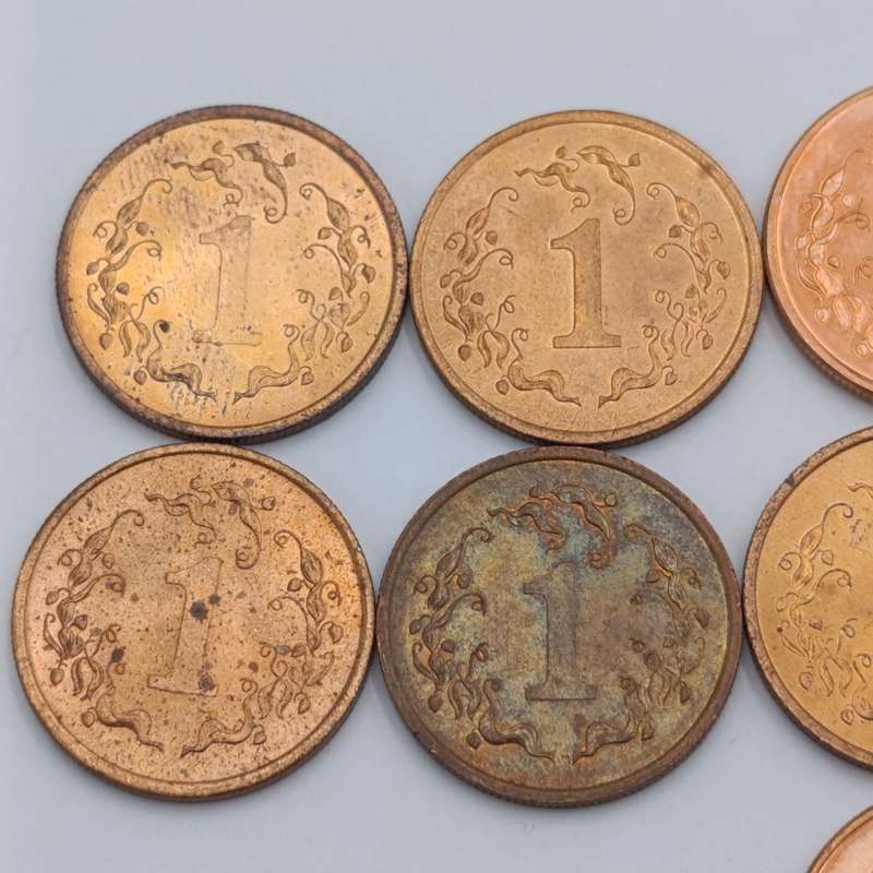 Zimbabwe Lot of 11 one cent coins - excellent