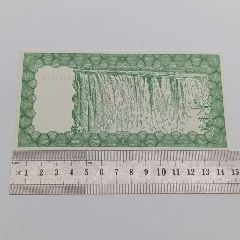 Zimbabwe $100 000 bearer cheque issued 1 June 2006 - Lot of 3 uncirculated with consecutive numbers