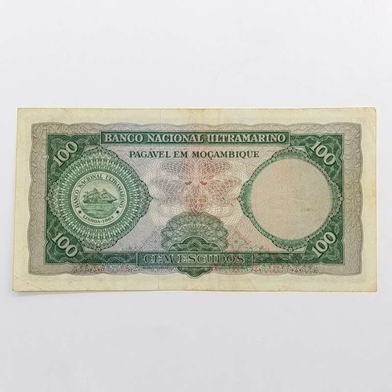 Mozambique 100 Escudos 1961 3 different variations of this banknote