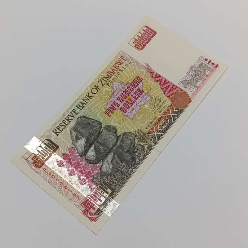 Zimbabwe $500 banknotes Harare 2001 Pair of uncirculated banknotes with consecutive numbers