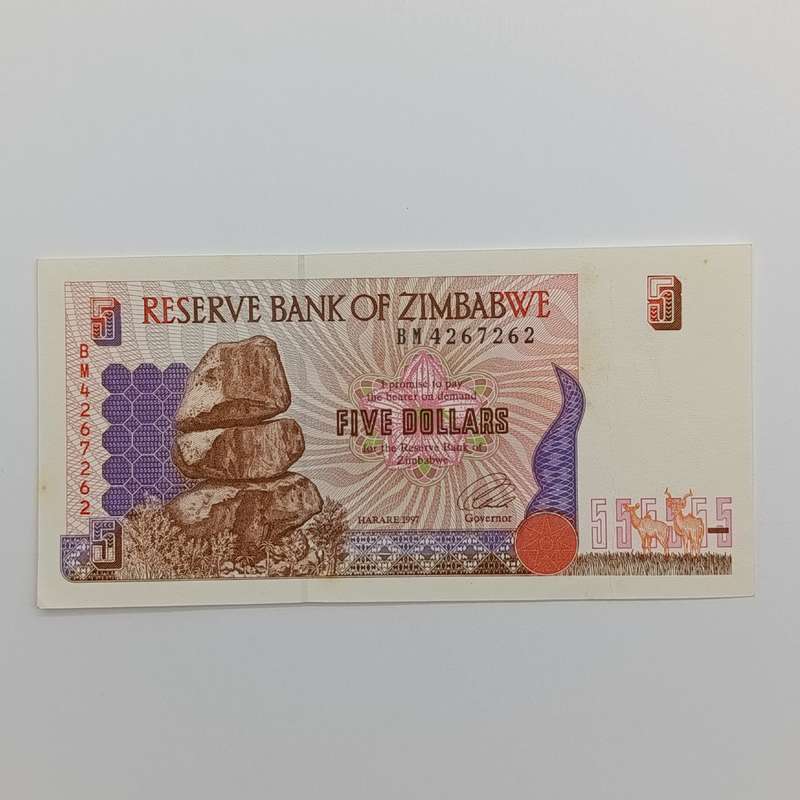 Zimbabwe $5 Harare 1997 lot of 8 banknotes with consecutive numbers