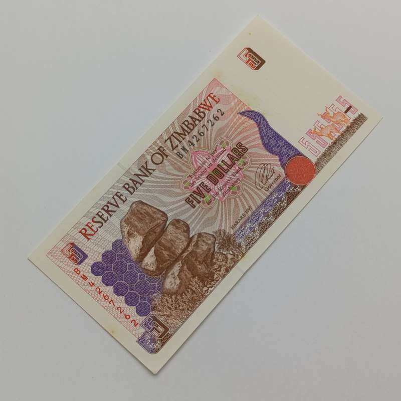 Zimbabwe $5 Harare 1997 lot of 8 banknotes with consecutive numbers