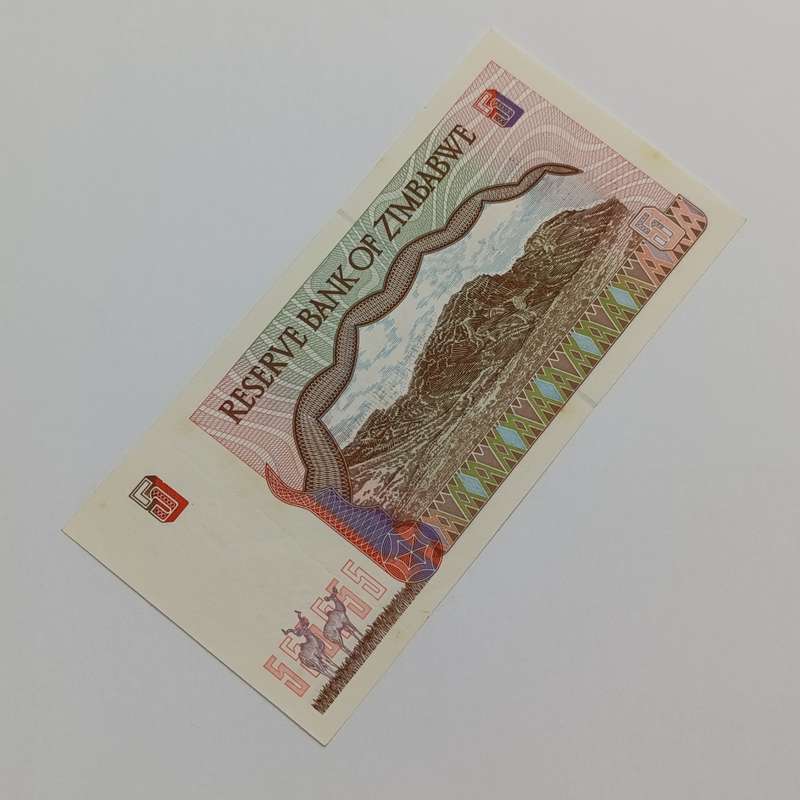 Zimbabwe $5 Harare 1997 lot of 8 banknotes with consecutive numbers