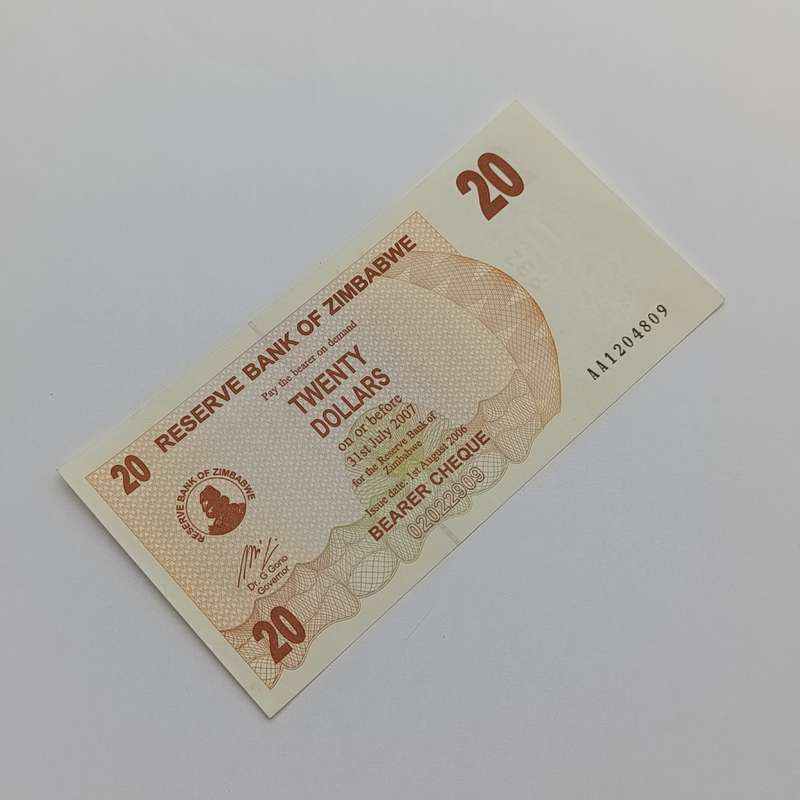Zimbabwe $20 Bearer cheques Issue date 1 Aug 2006 lot 3 uncirculated notes with consecutive numbers