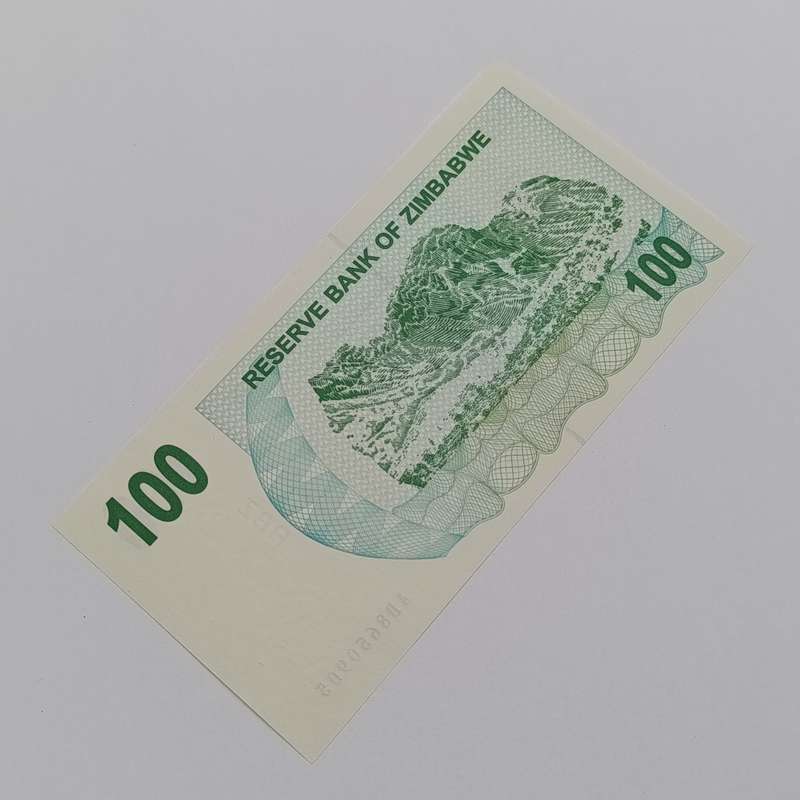 Zimbabwe $100 Bearer cheques issued 1 August 2006 lot 4 uncirculated notes with consecutive numbers