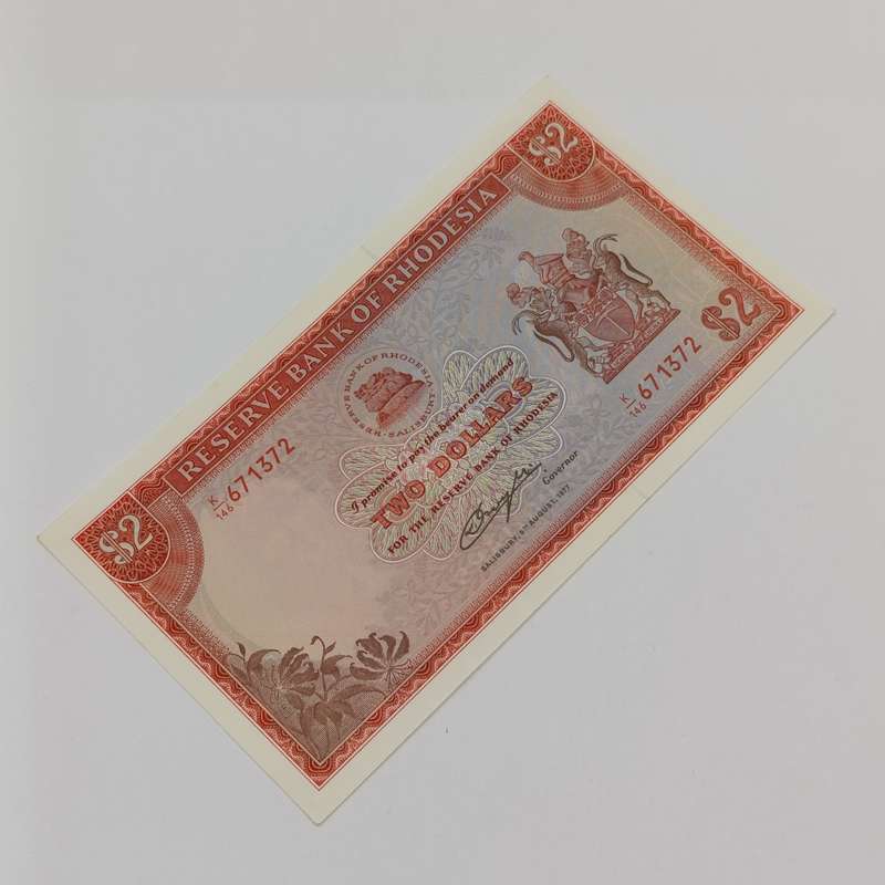 Rhodesia Two dollars banknotes Salisbury 5 August 1977 Pair of uncirculated notes