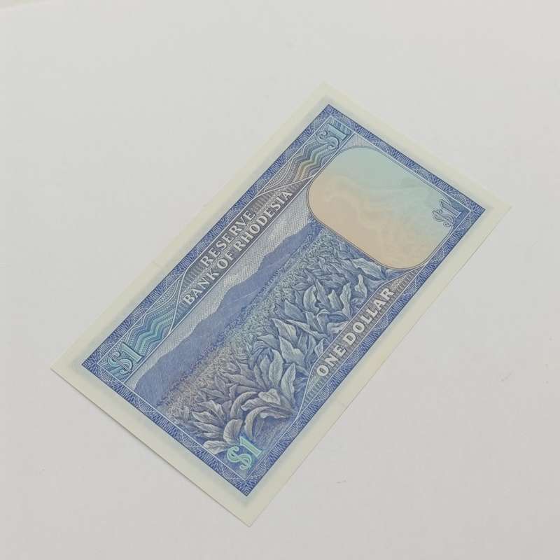 Rhodesia One dollar banknotes 2 August 1979 Pair of consecutive numbered uncirculated notes