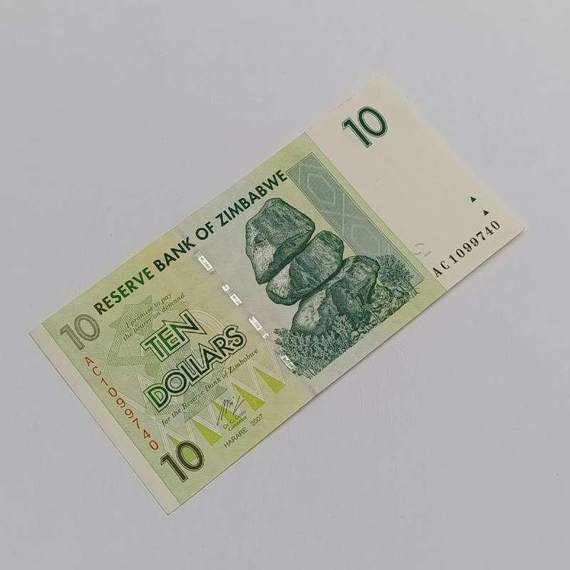 Zimbabwe $10 Harare 2007 lot of 3 uncirculated banknotes with consecutive numbers