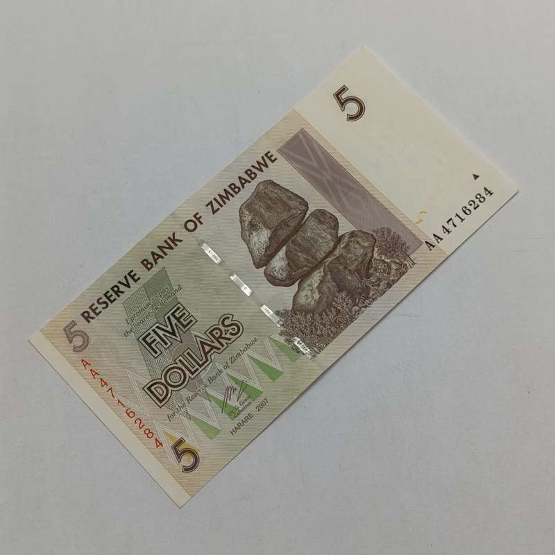 Zimbabwe lot of 4 x $5 Harare 2007 banknotes - all uncirculated AA numbers