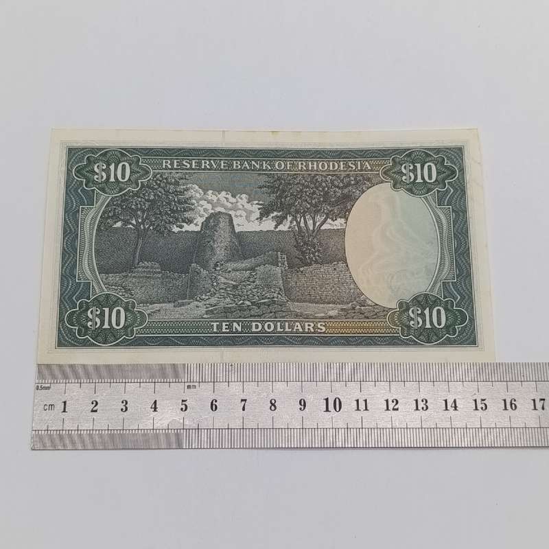 Rhodesia Ten dollars banknote 2 Jan 1979 AU condition
