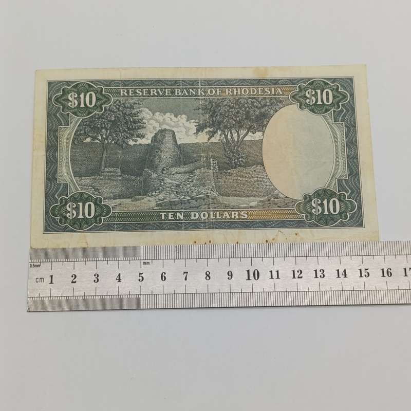 Rhodesia Ten dollars banknote 8 May 1972 - aVF