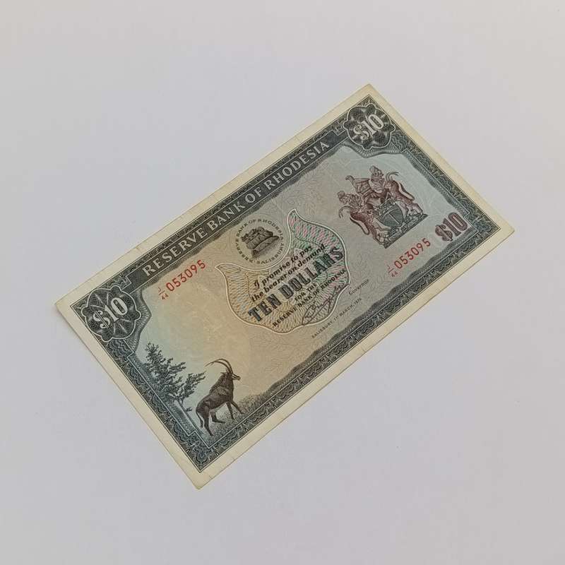 Rhodesia Ten dollars banknote 1 March 1976 VF+ condition