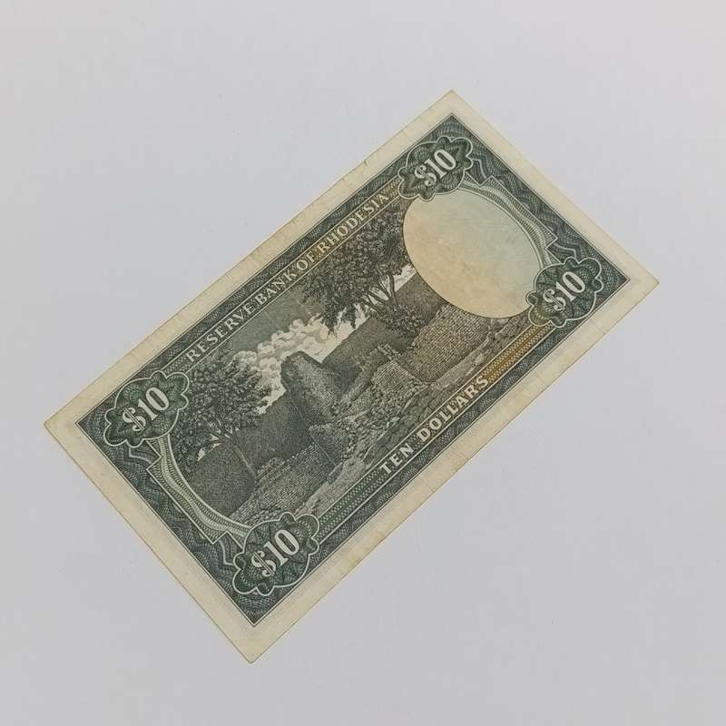 Rhodesia Ten dollars banknote 1 March 1976 VF+ condition