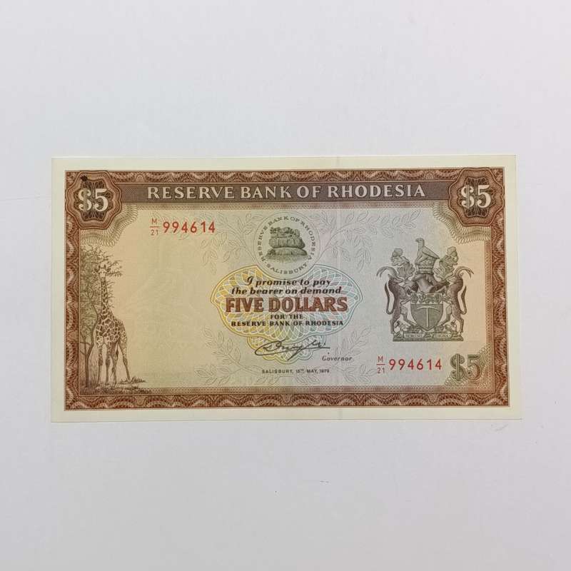 Rhodesia Five dollars banknotes 15 May 1979 pair of uncirculated notes with consecutive numbers