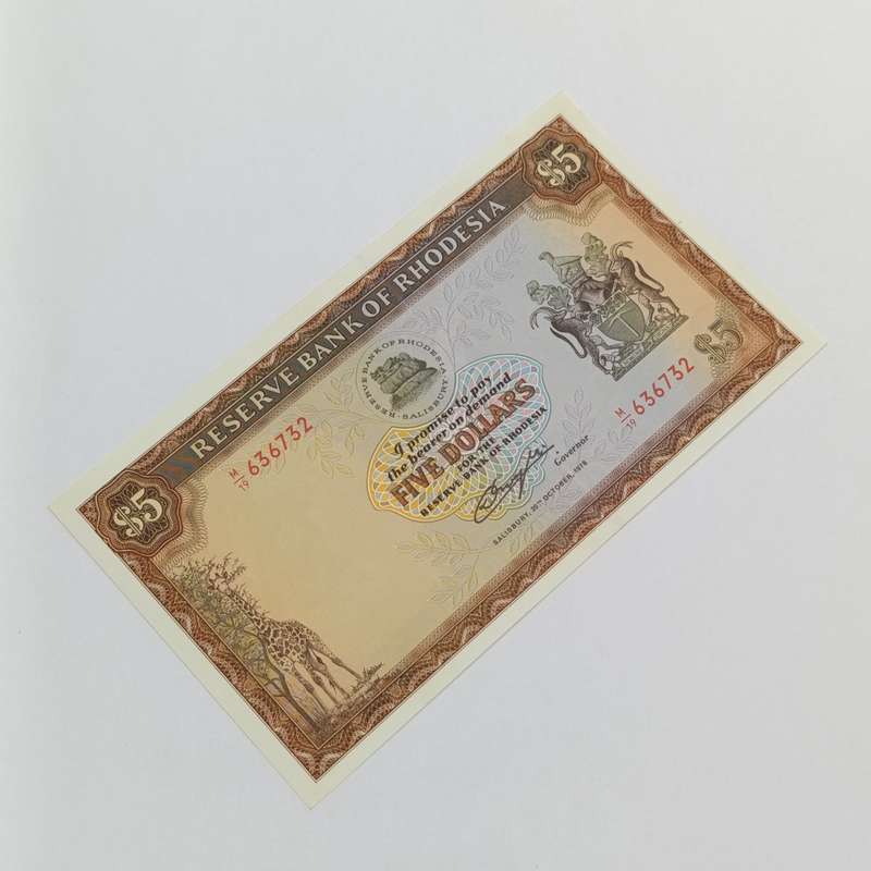 Rhodesia five dollars banknotes 20 October 1978 uncirculated pair with consecutive
