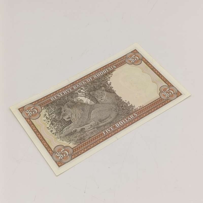 Rhodesia Five dollars banknotes 20 October 1978 lot of 3 uncirculated notes with consecutive numbers