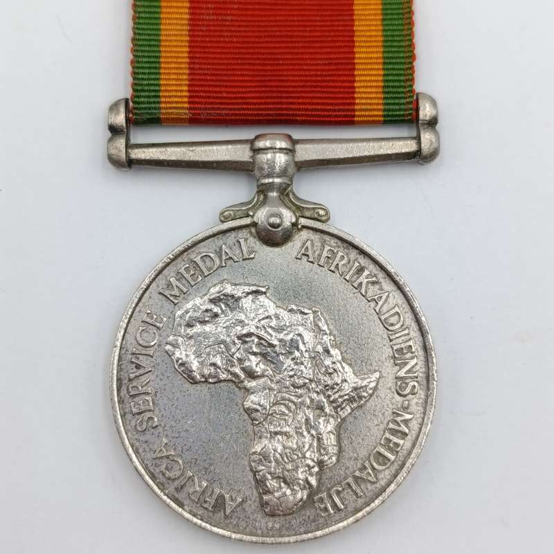 WW1 / WW2 Mentioned in despatches medal group issued to staff sergeant J.E du Plessis