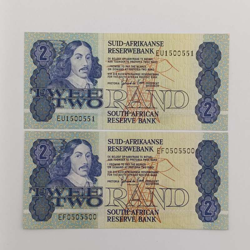 Gerhard de Kock Lot of 2x R2 banknotes with nice numbers