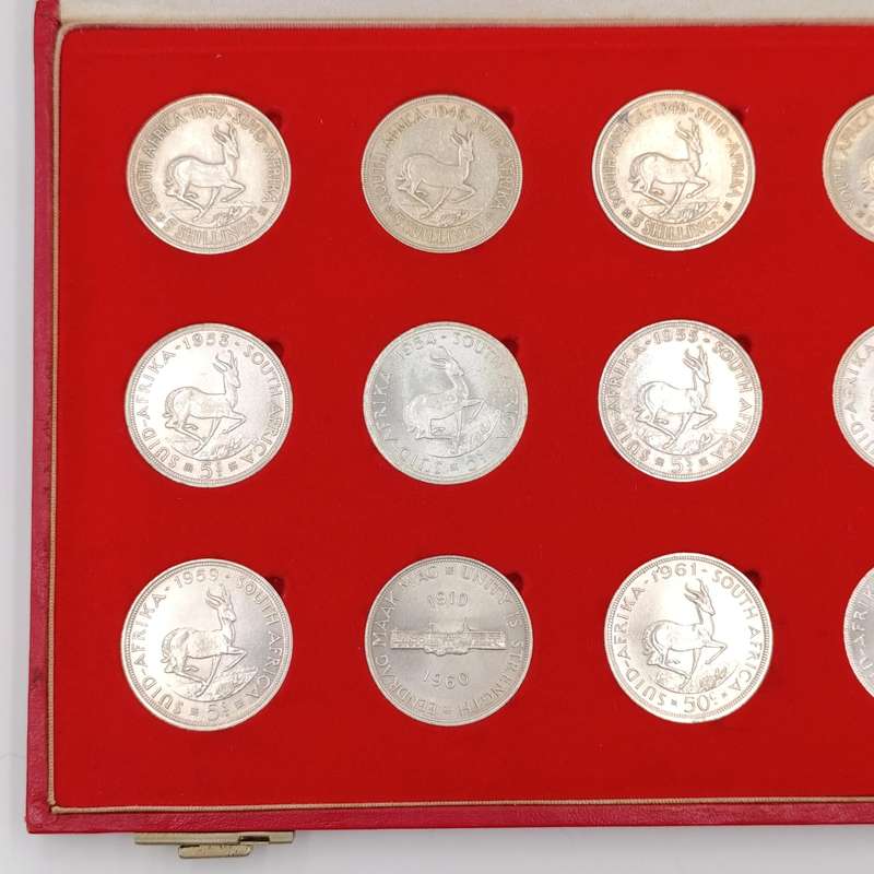 1947-1964 South African silver crown set in case - 1959 and 1962 in top condition