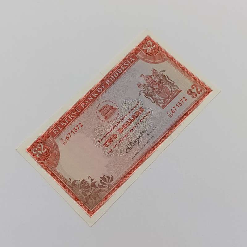 Rhodesia Two dollars banknotes Salisbury 5 August 1977 Pair of uncirculated notes