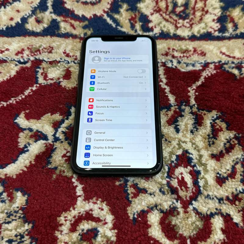 Apple iPhone XR 64GB