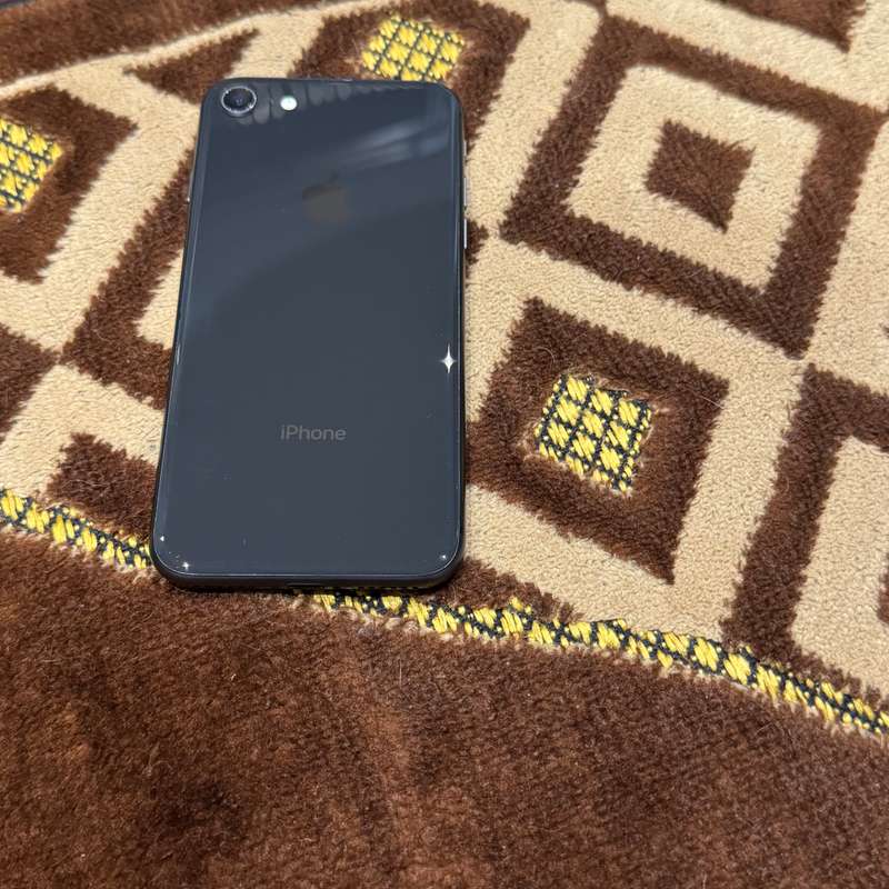 iPhone 8 64GB