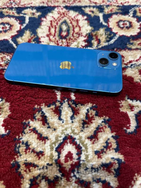 iPhone 13 128GB- Read
