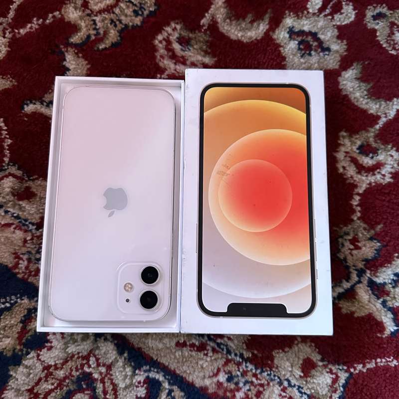 iPhone 12 64GB