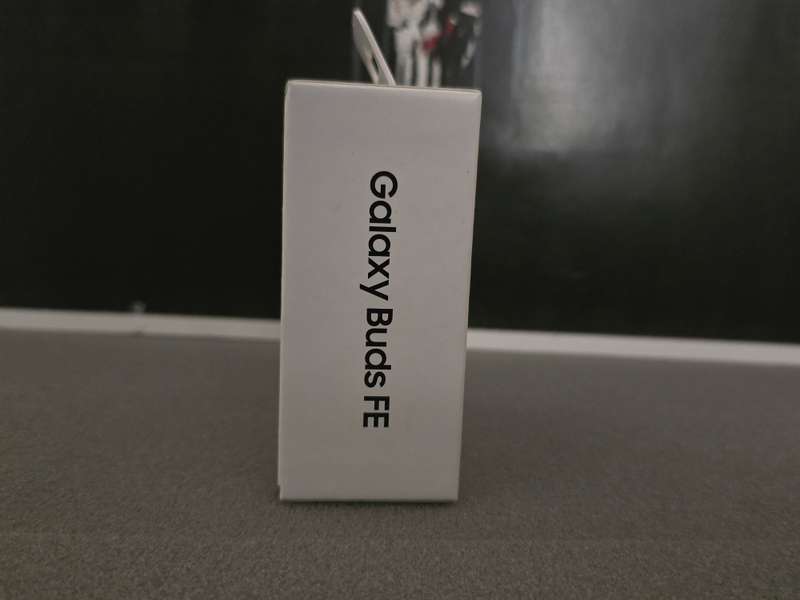 SAMSUNG BUDS FE (Graphite) SEALED