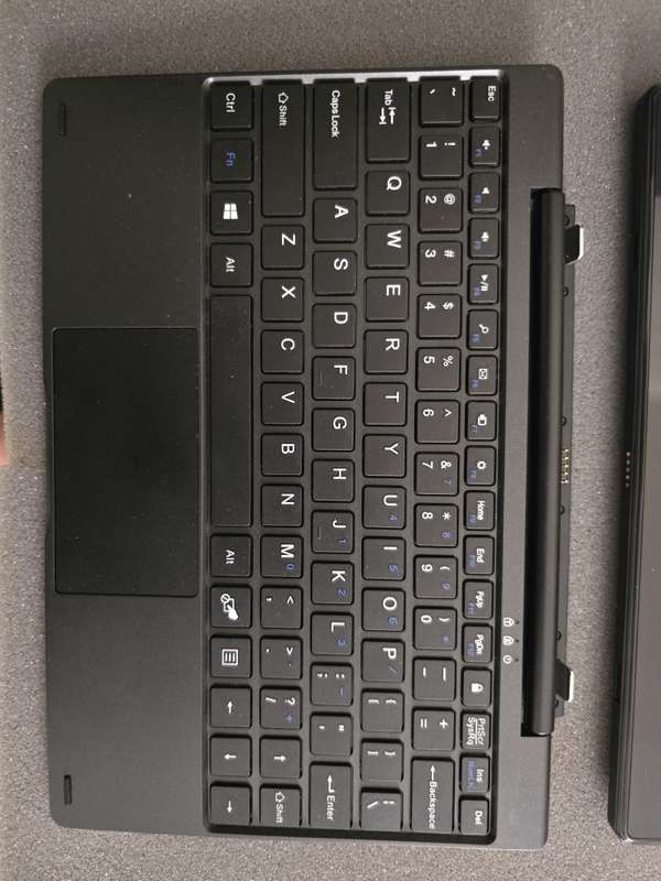 64gb Mecer 2-in-1 Windows Tablet (MW10Q16+LTE)