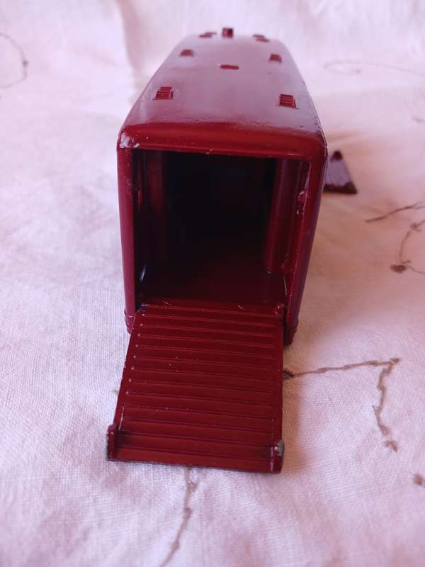 Dinky Supertoys 1950 British Railways Express Horse Box.