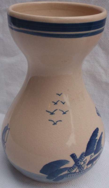 Vintage - beautifully hand painted vase.