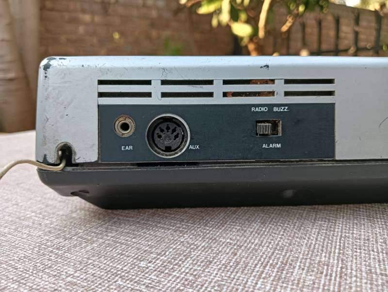 Vintage 1970s Telefunken Starsound Radiowecker Alarm Clock Radio Cassette Recorder FOR SPARES!