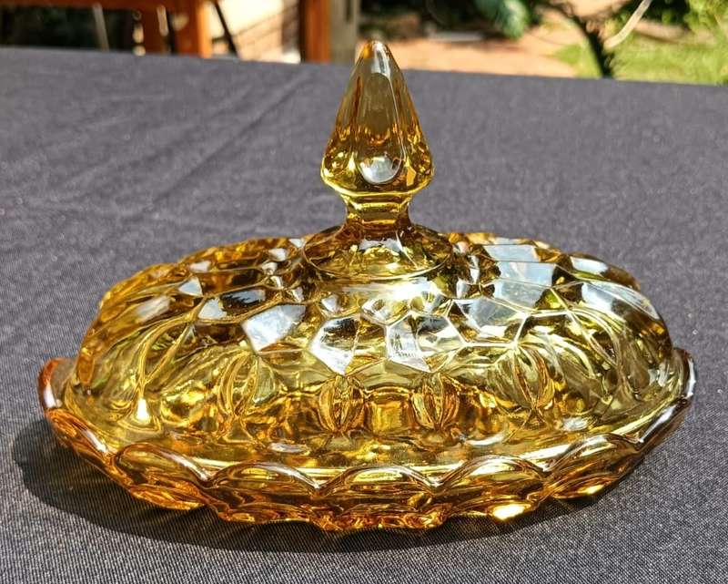 Vintage 1970s Anchor Hocking USA "Fairfield" Amber Pressed Glass Butter Dish