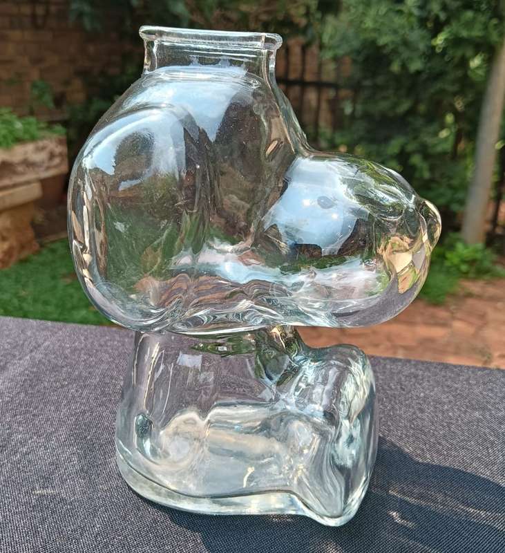 Adorable Snoopy (Peanuts) Clear Glass Coin Bank Vintage 1960s Anchor Hocking USA