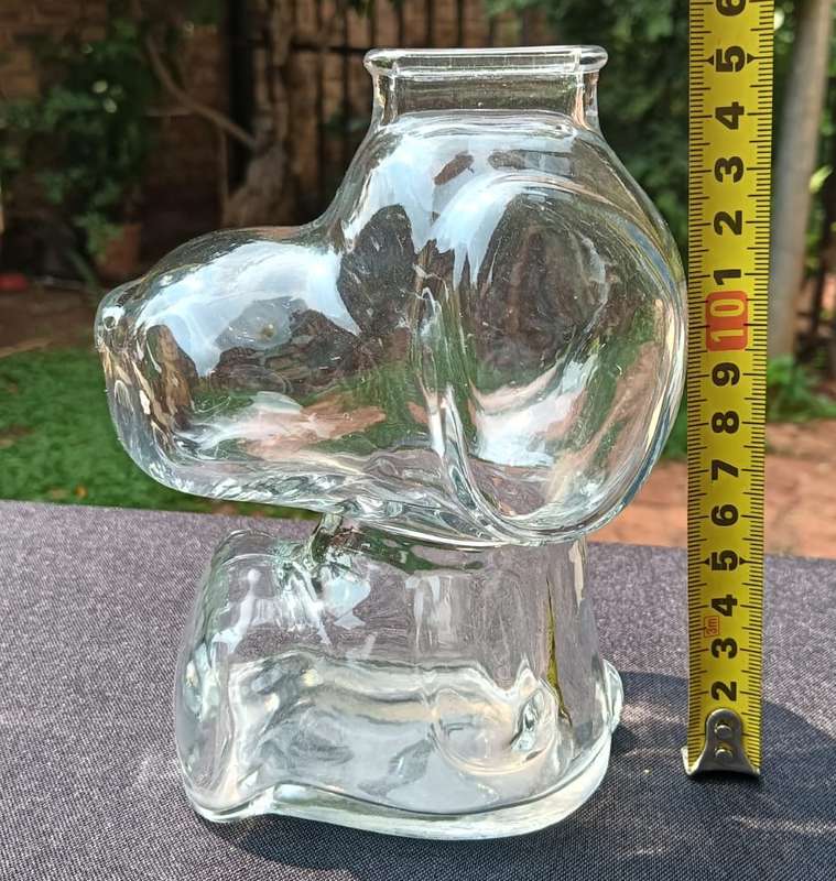 Adorable Snoopy (Peanuts) Clear Glass Coin Bank Vintage 1960s Anchor Hocking USA
