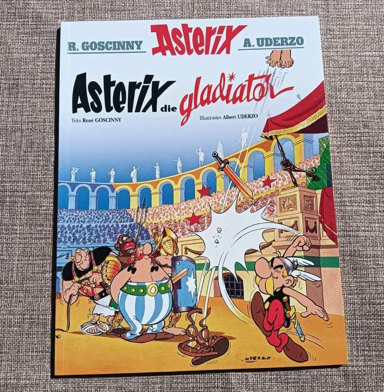Asterix die Gladiator in Afrikaans  Mint Condition! - No 1 of 3 Asterix Books on Auction